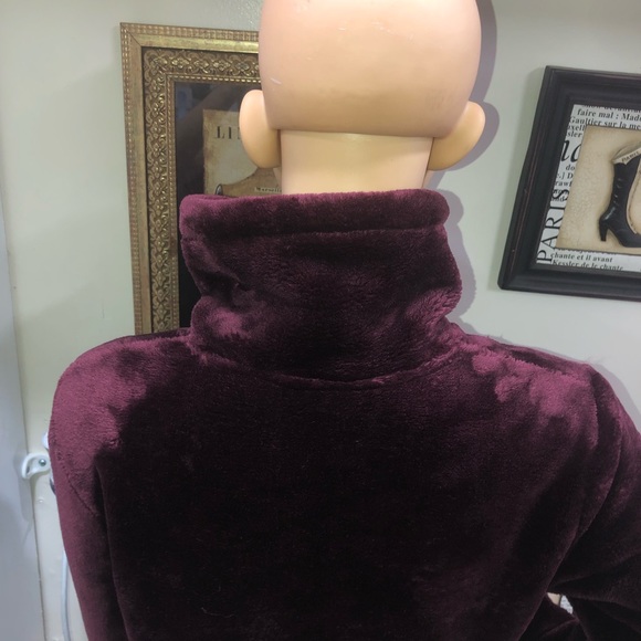 Ideology Burgundy Faux Fur Zip Up Sweater - Picture 9 of 10